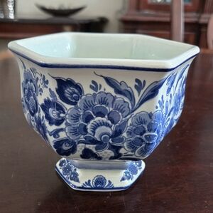 Vintage DELFT Bowl/Planter